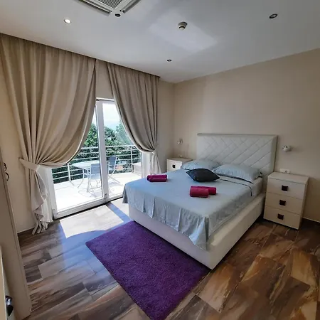 Manuela Guest house