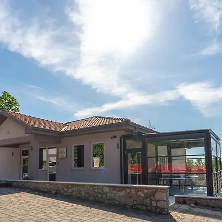 Manuela Guest house